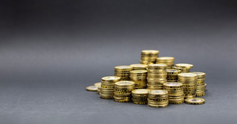 Photo currency risk management